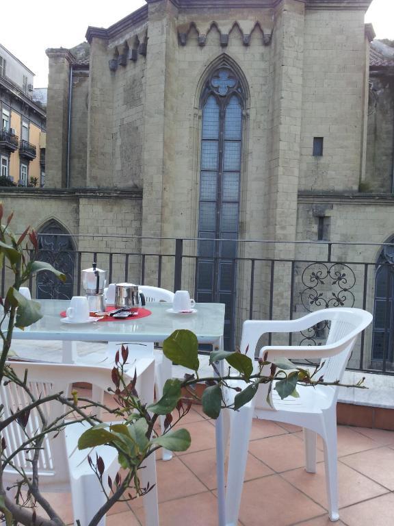 B&B La Storia Di Napoli Экстерьер фото
