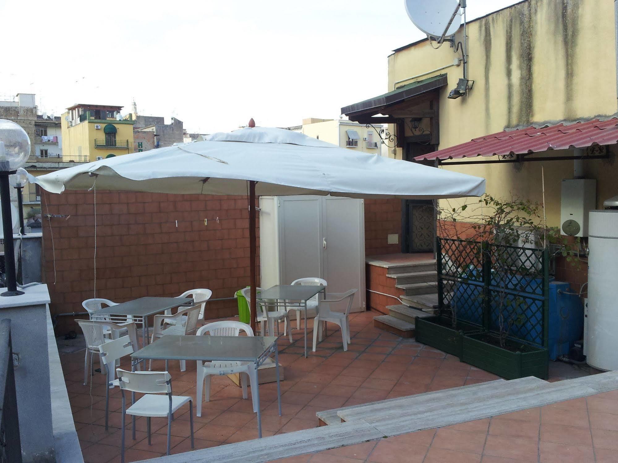 B&B La Storia Di Napoli Экстерьер фото